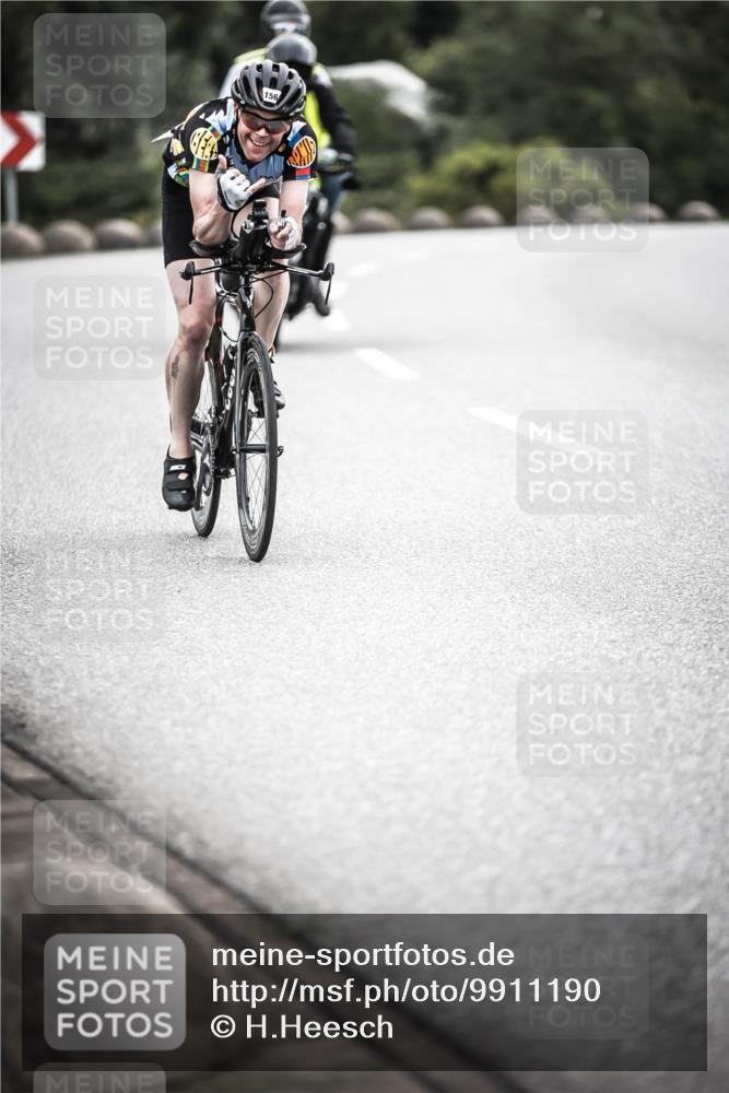 21.06.2026 - 29. Vierlanden-Triathlon H.Heesch http://msf.ph/oto/9911190 21.06.2026 09:37:57 Radfahren 2, 156 meine-sportfotos.de