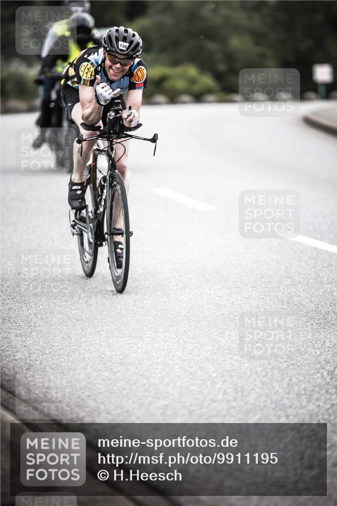 21.06.2026 - 29. Vierlanden-Triathlon H.Heesch http://msf.ph/oto/9911195 21.06.2026 09:37:57 Radfahren 2, 156 meine-sportfotos.de