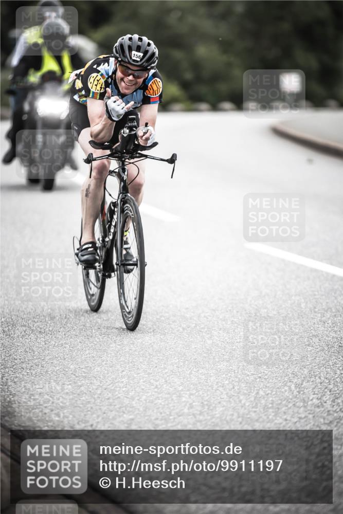 21.06.2026 - 29. Vierlanden-Triathlon H.Heesch http://msf.ph/oto/9911197 21.06.2026 09:37:57 Radfahren 2, 156 meine-sportfotos.de