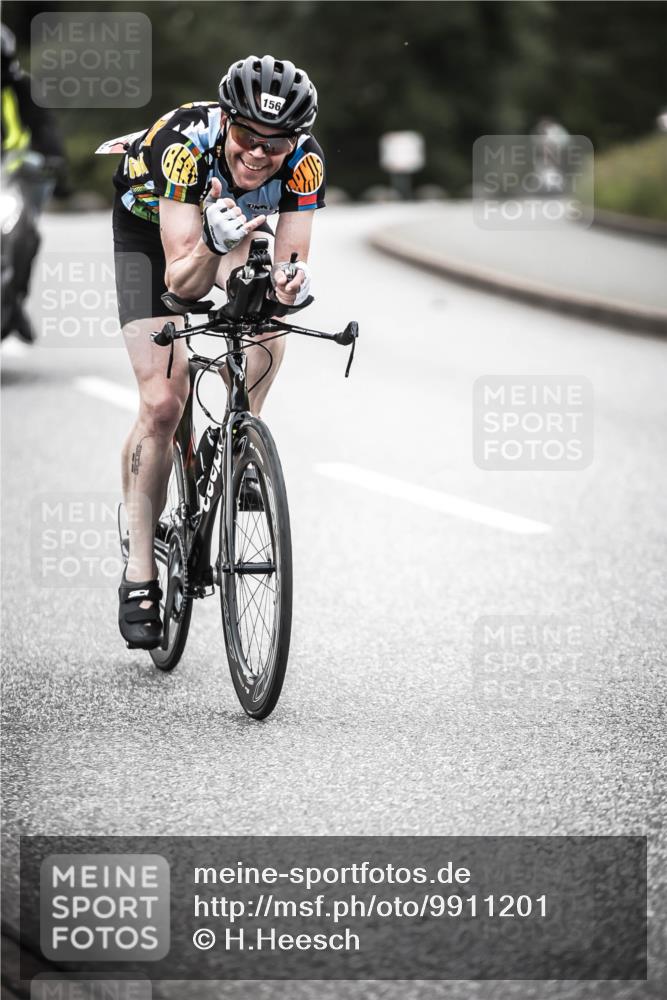 21.06.2026 - 29. Vierlanden-Triathlon H.Heesch http://msf.ph/oto/9911201 21.06.2026 09:37:58 Radfahren 2, 156 meine-sportfotos.de