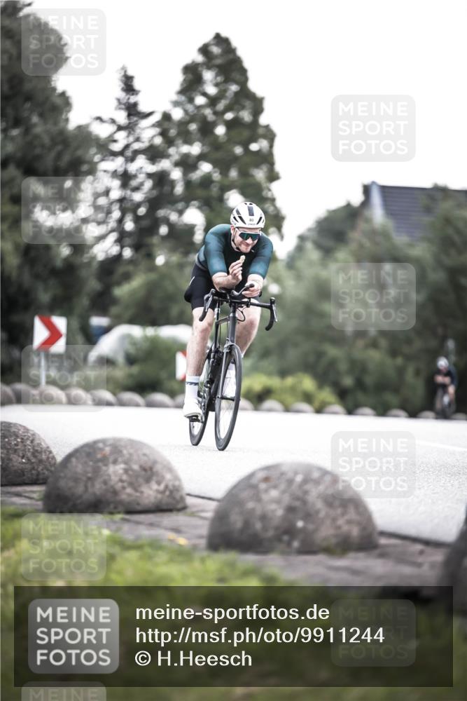 21.06.2026 - 29. Vierlanden-Triathlon H.Heesch http://msf.ph/oto/9911244 21.06.2026 09:39:20 Radfahren 52, 80, 87, 113 meine-sportfotos.de