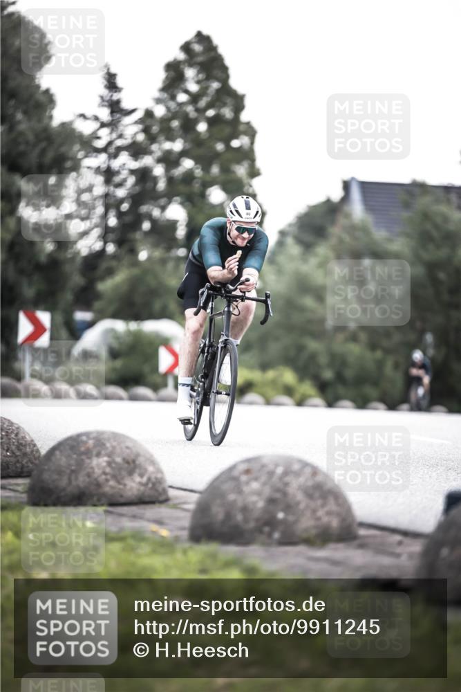 21.06.2026 - 29. Vierlanden-Triathlon H.Heesch http://msf.ph/oto/9911245 21.06.2026 09:39:20 Radfahren 52, 80, 87, 113 meine-sportfotos.de