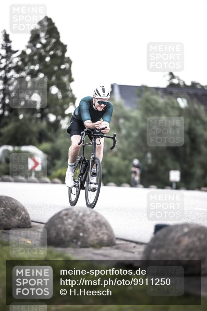 21.06.2026 - 29. Vierlanden-Triathlon H.Heesch http://msf.ph/oto/9911250 21.06.2026 09:39:20 Radfahren 52, 80, 87, 113 meine-sportfotos.de