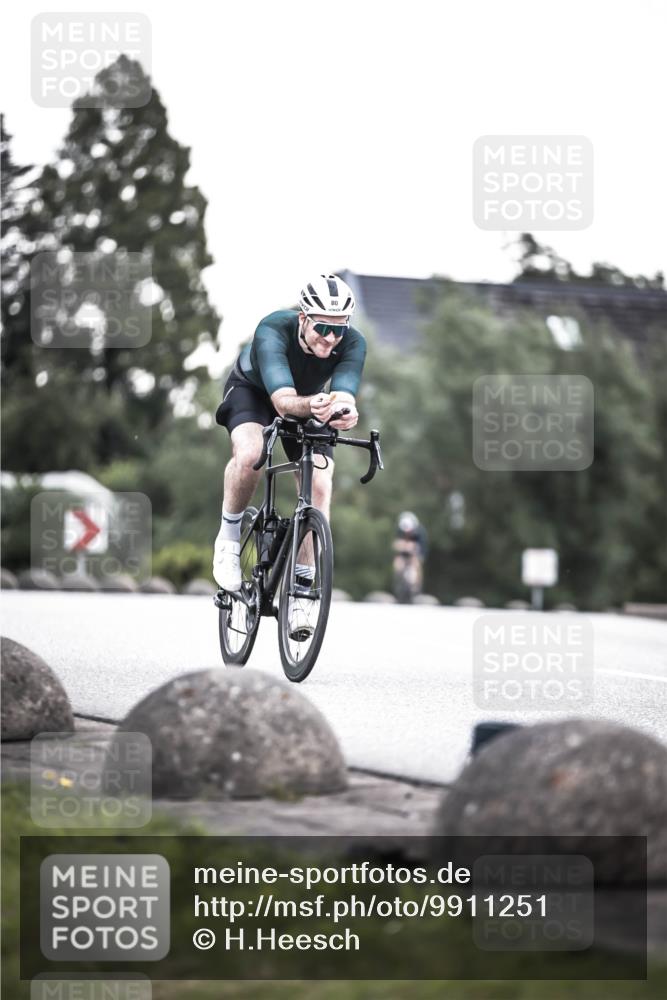 21.06.2026 - 29. Vierlanden-Triathlon H.Heesch http://msf.ph/oto/9911251 21.06.2026 09:39:20 Radfahren 52, 80, 87, 113 meine-sportfotos.de