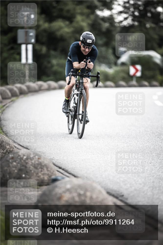 21.06.2026 - 29. Vierlanden-Triathlon H.Heesch http://msf.ph/oto/9911264 21.06.2026 09:39:28 Radfahren 22, 92, 100 meine-sportfotos.de