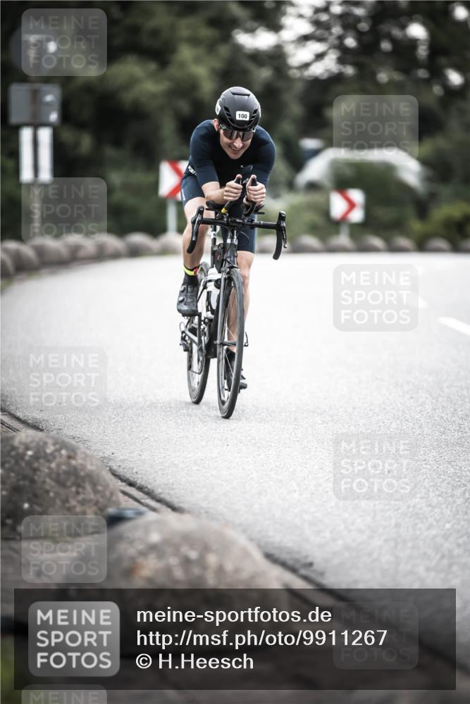 21.06.2026 - 29. Vierlanden-Triathlon H.Heesch http://msf.ph/oto/9911267 21.06.2026 09:39:28 Radfahren 22, 92, 100 meine-sportfotos.de