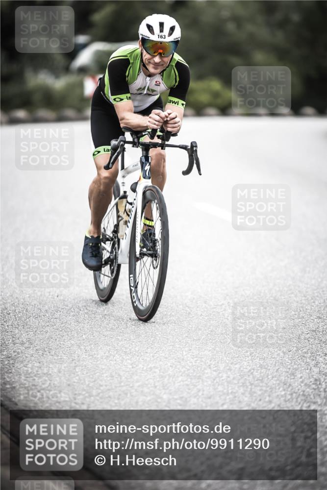 21.06.2026 - 29. Vierlanden-Triathlon H.Heesch http://msf.ph/oto/9911290 21.06.2026 09:39:37 Radfahren 22, 163, 213 meine-sportfotos.de