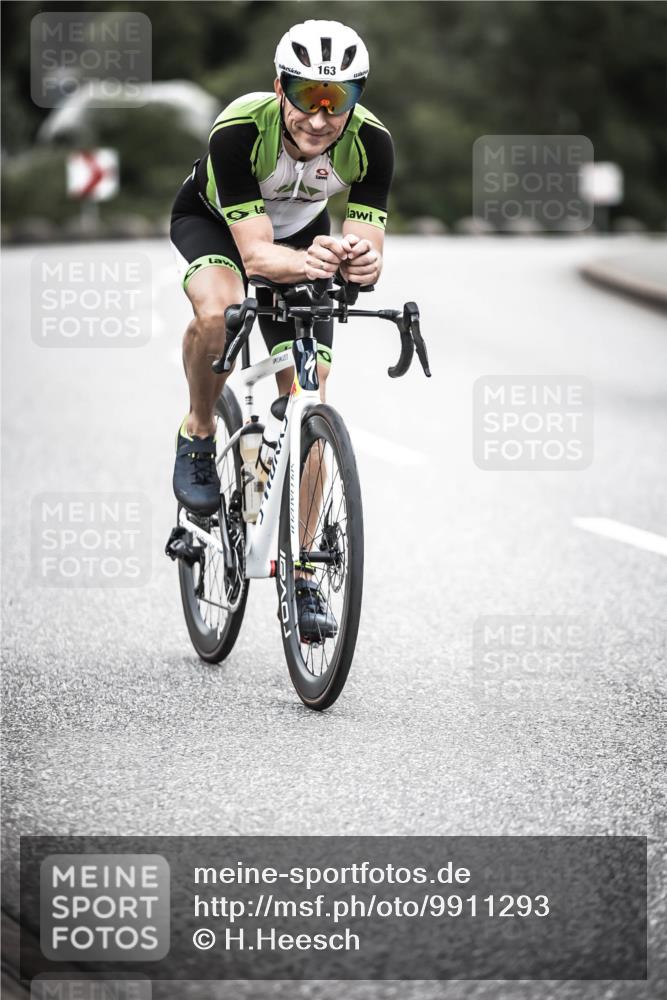 21.06.2026 - 29. Vierlanden-Triathlon H.Heesch http://msf.ph/oto/9911293 21.06.2026 09:39:38 Radfahren 163, 213 meine-sportfotos.de