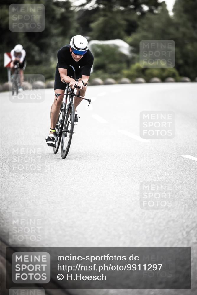 21.06.2026 - 29. Vierlanden-Triathlon H.Heesch http://msf.ph/oto/9911297 21.06.2026 09:39:56 Radfahren 124, 275 meine-sportfotos.de