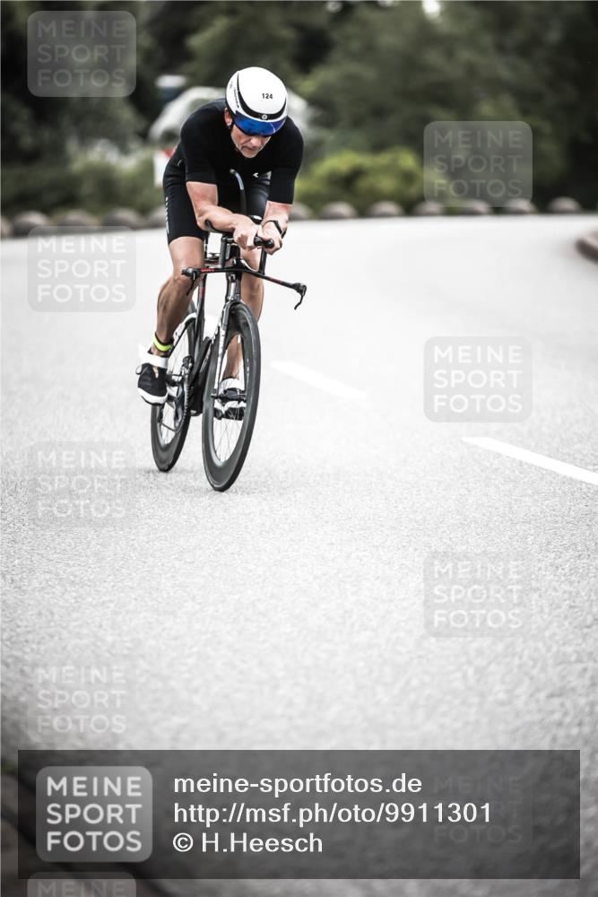 21.06.2026 - 29. Vierlanden-Triathlon H.Heesch http://msf.ph/oto/9911301 21.06.2026 09:39:56 Radfahren 124, 275 meine-sportfotos.de