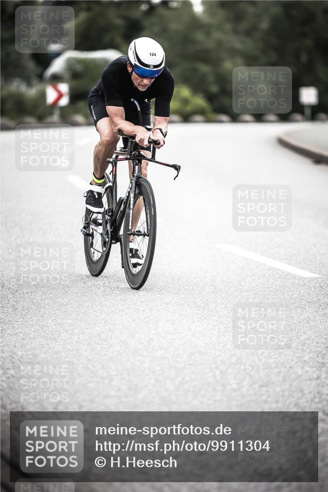 21.06.2026 - 29. Vierlanden-Triathlon H.Heesch http://msf.ph/oto/9911304 21.06.2026 09:39:56 Radfahren 124, 275 meine-sportfotos.de