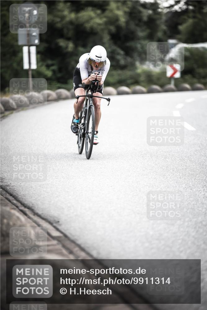 21.06.2026 - 29. Vierlanden-Triathlon H.Heesch http://msf.ph/oto/9911314 21.06.2026 09:39:58 Radfahren 124, 275 meine-sportfotos.de