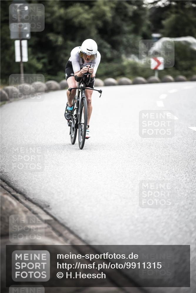 21.06.2026 - 29. Vierlanden-Triathlon H.Heesch http://msf.ph/oto/9911315 21.06.2026 09:39:58 Radfahren 124, 275 meine-sportfotos.de
