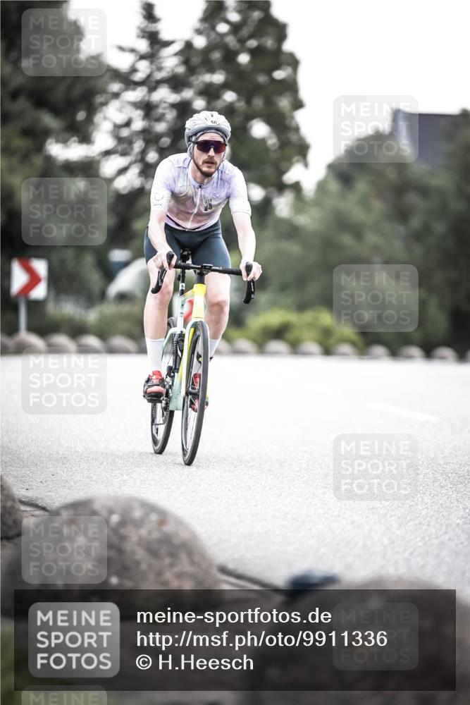 21.06.2026 - 29. Vierlanden-Triathlon H.Heesch http://msf.ph/oto/9911336 21.06.2026 09:40:27 Radfahren 50, 116 meine-sportfotos.de