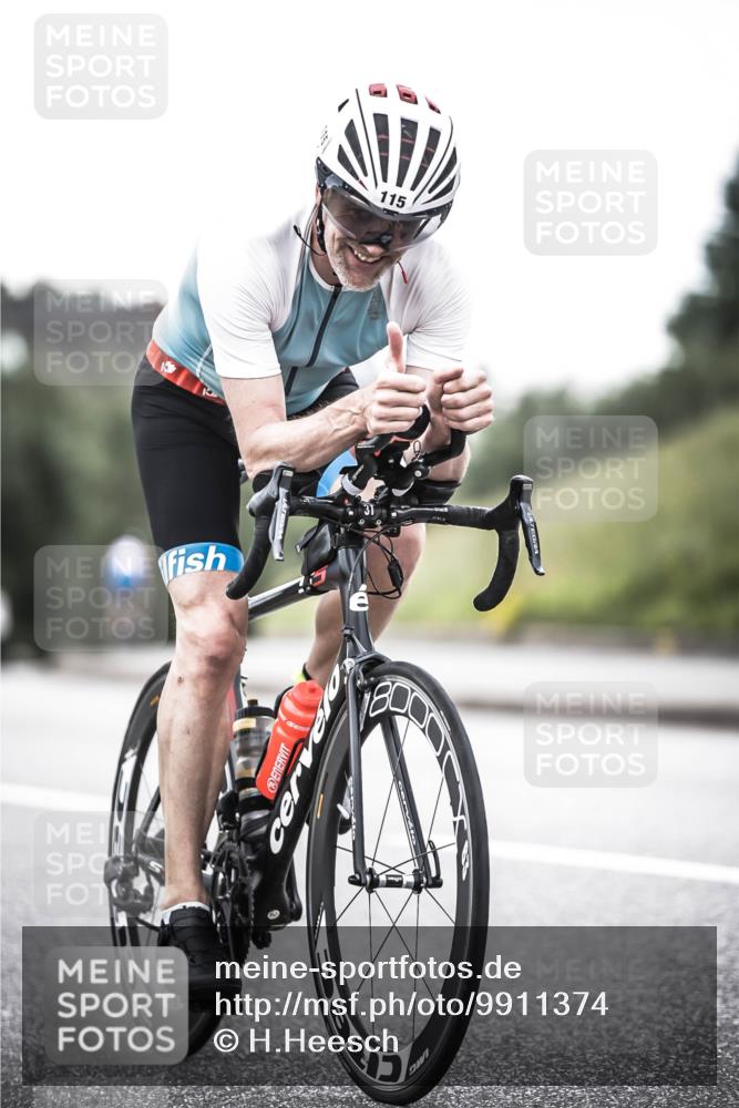 21.06.2026 - 29. Vierlanden-Triathlon H.Heesch http://msf.ph/oto/9911374 21.06.2026 09:40:50 Radfahren 36, 64, 115 meine-sportfotos.de