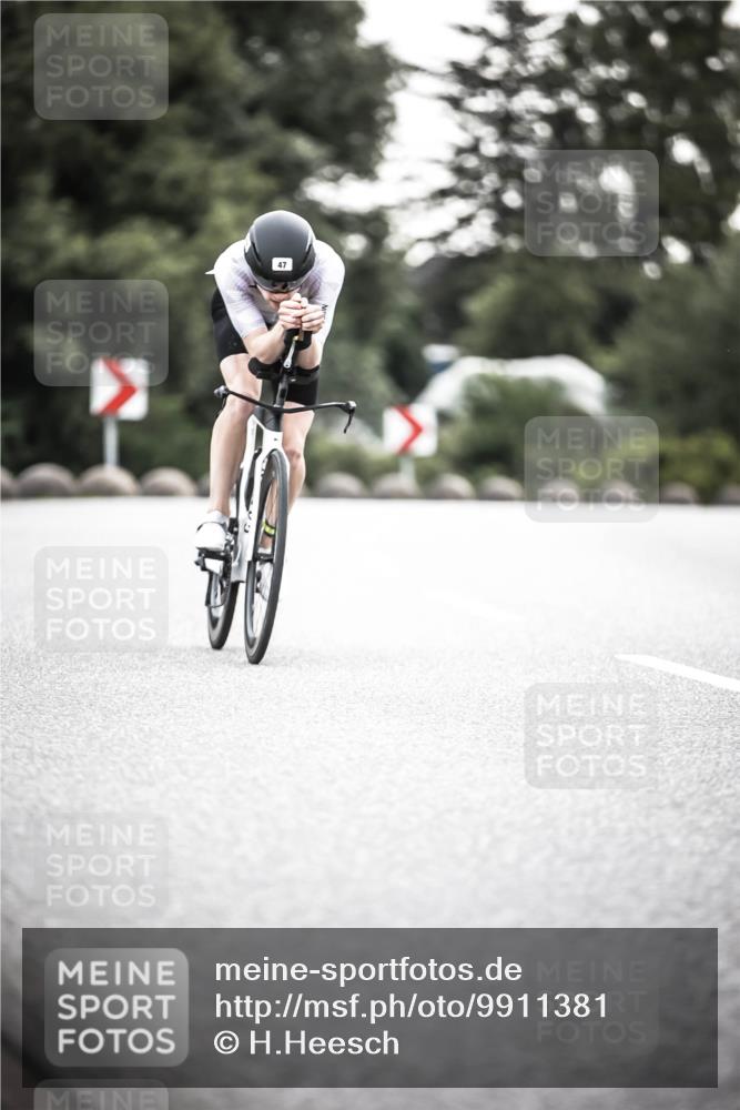 21.06.2026 - 29. Vierlanden-Triathlon H.Heesch http://msf.ph/oto/9911381 21.06.2026 09:41:18 Radfahren 8, 47 meine-sportfotos.de