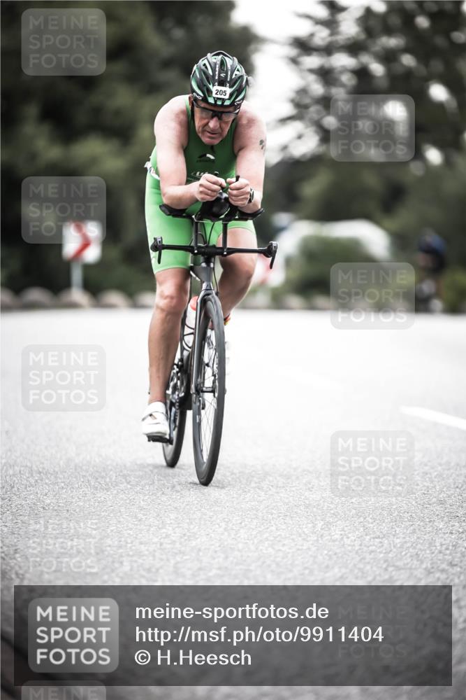 21.06.2026 - 29. Vierlanden-Triathlon H.Heesch http://msf.ph/oto/9911404 21.06.2026 09:41:34 Radfahren 146, 205 meine-sportfotos.de