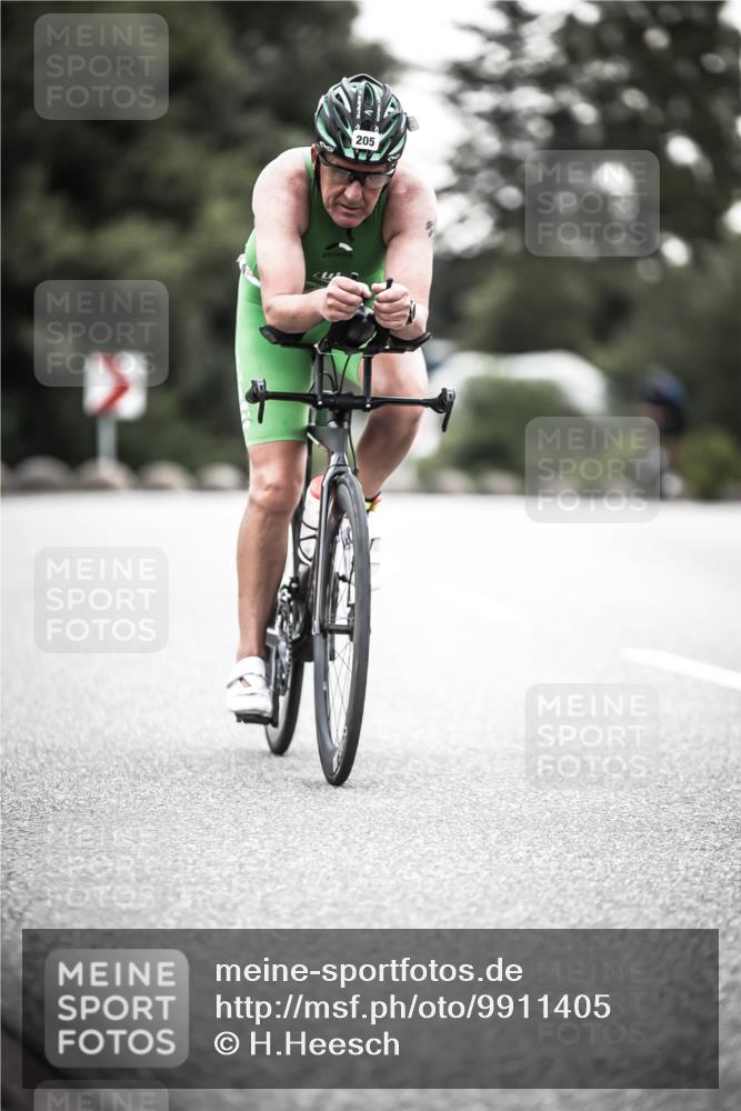 21.06.2026 - 29. Vierlanden-Triathlon H.Heesch http://msf.ph/oto/9911405 21.06.2026 09:41:34 Radfahren 146, 205 meine-sportfotos.de
