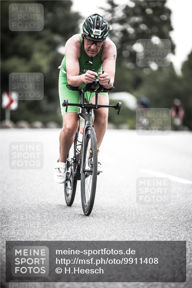 21.06.2026 - 29. Vierlanden-Triathlon H.Heesch http://msf.ph/oto/9911408 21.06.2026 09:41:34 Radfahren 146, 205 meine-sportfotos.de