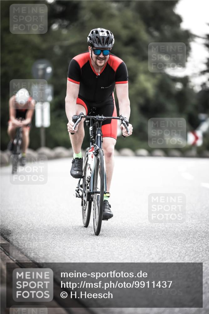 21.06.2026 - 29. Vierlanden-Triathlon H.Heesch http://msf.ph/oto/9911437 21.06.2026 09:41:43 Radfahren 15, 41, 48, 89, 146, 1353 meine-sportfotos.de