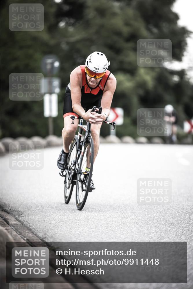 21.06.2026 - 29. Vierlanden-Triathlon H.Heesch http://msf.ph/oto/9911448 21.06.2026 09:41:45 Radfahren 15, 41, 48, 89, 1353 meine-sportfotos.de