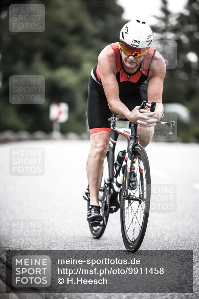 21.06.2026 - 29. Vierlanden-Triathlon H.Heesch http://msf.ph/oto/9911458 21.06.2026 09:41:45 Radfahren 15, 41, 48, 89, 1353 meine-sportfotos.de