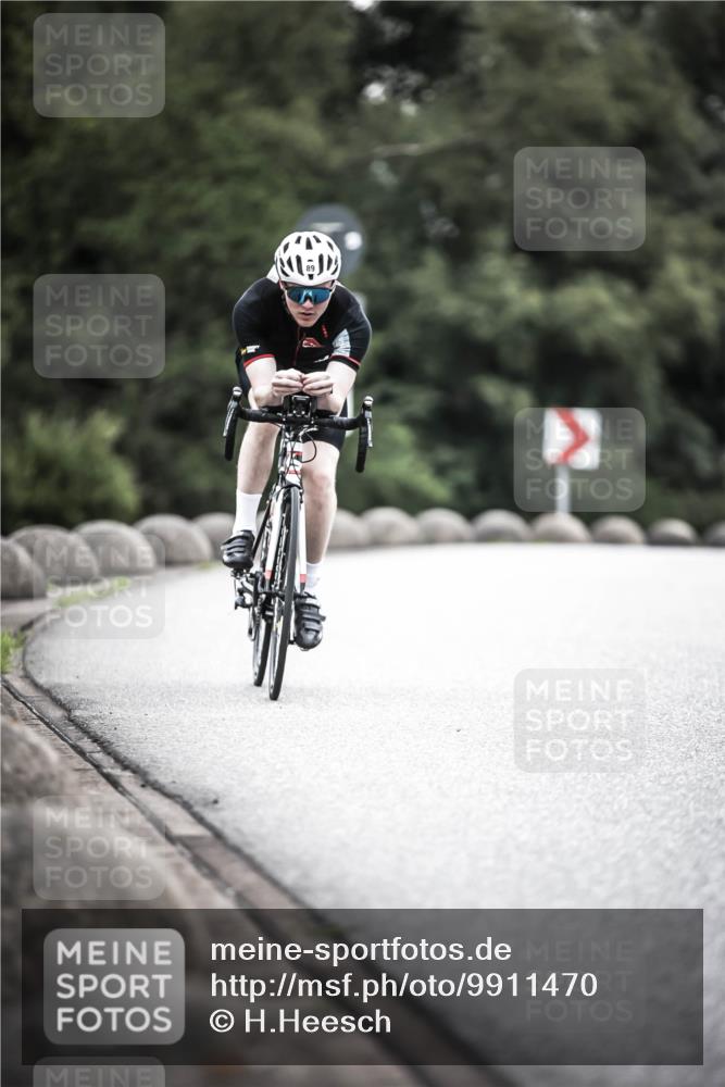 21.06.2026 - 29. Vierlanden-Triathlon H.Heesch http://msf.ph/oto/9911470 21.06.2026 09:41:50 Radfahren 15, 89 meine-sportfotos.de