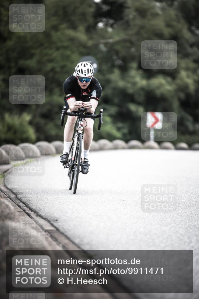 21.06.2026 - 29. Vierlanden-Triathlon H.Heesch http://msf.ph/oto/9911471 21.06.2026 09:41:50 Radfahren 15, 89 meine-sportfotos.de