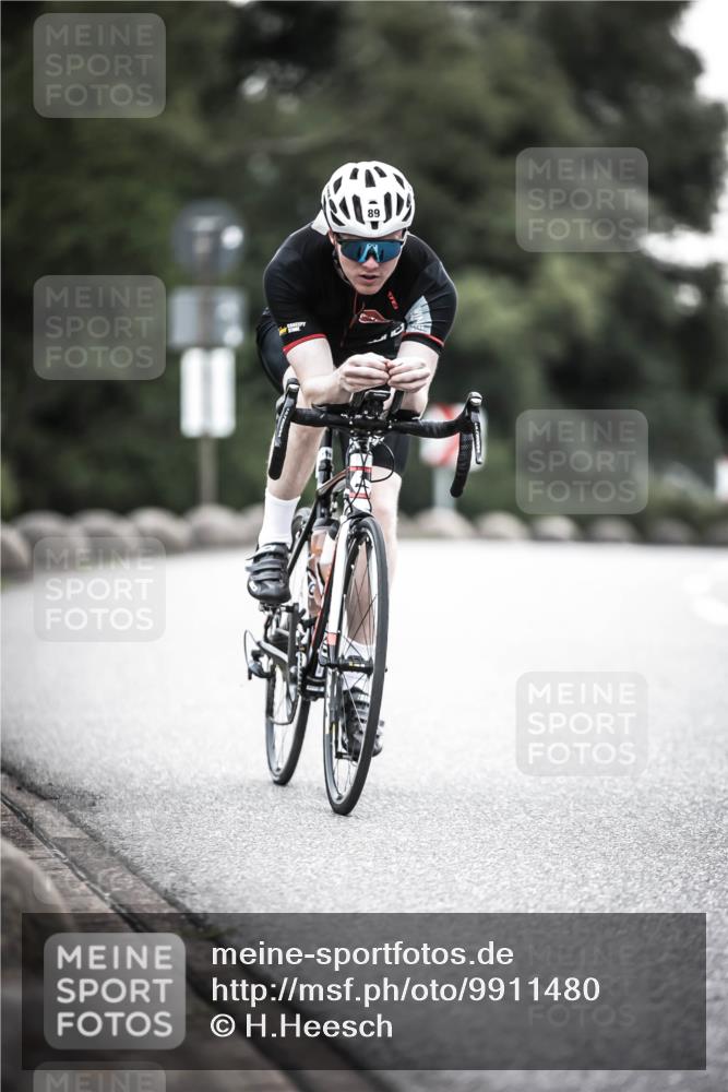 21.06.2026 - 29. Vierlanden-Triathlon H.Heesch http://msf.ph/oto/9911480 21.06.2026 09:41:50 Radfahren 15, 89 meine-sportfotos.de