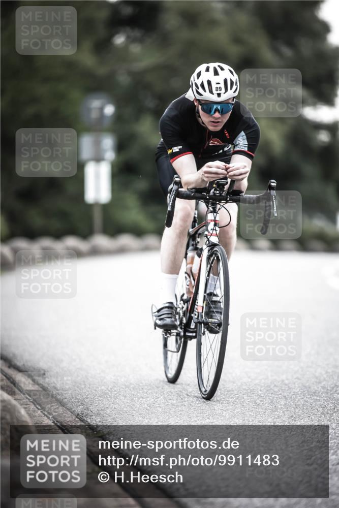 21.06.2026 - 29. Vierlanden-Triathlon H.Heesch http://msf.ph/oto/9911483 21.06.2026 09:41:50 Radfahren 15, 89 meine-sportfotos.de