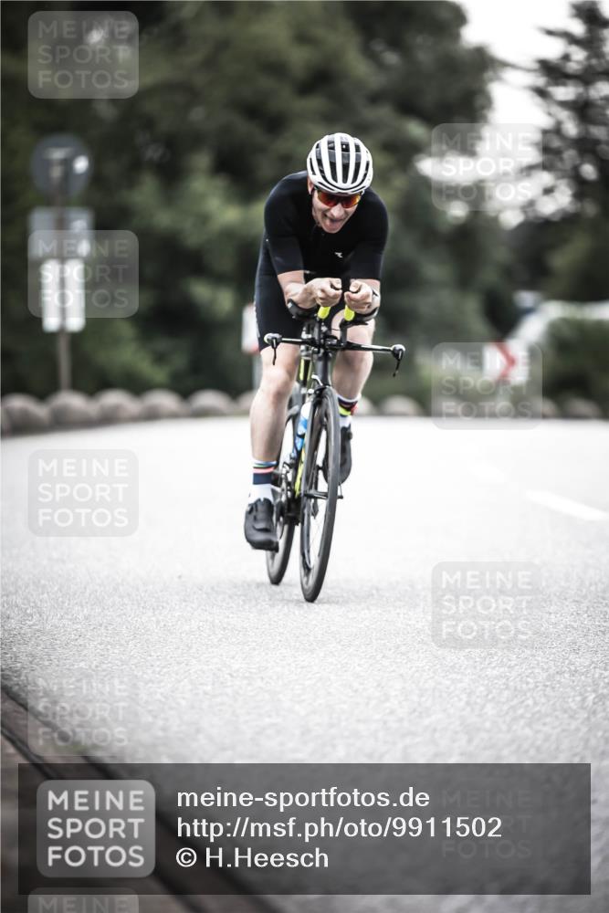 21.06.2026 - 29. Vierlanden-Triathlon H.Heesch http://msf.ph/oto/9911502 21.06.2026 09:42:03 Radfahren 191, 244, 1354 meine-sportfotos.de