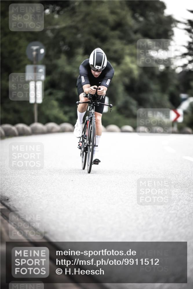 21.06.2026 - 29. Vierlanden-Triathlon H.Heesch http://msf.ph/oto/9911512 21.06.2026 09:42:20 Radfahren 26, 31, 37, 137 meine-sportfotos.de