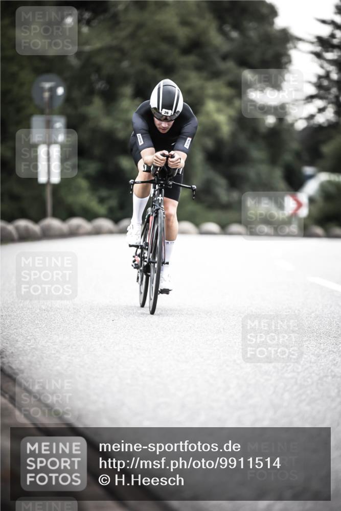 21.06.2026 - 29. Vierlanden-Triathlon H.Heesch http://msf.ph/oto/9911514 21.06.2026 09:42:20 Radfahren 26, 31, 37, 137 meine-sportfotos.de