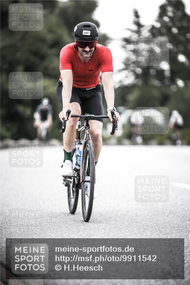 21.06.2026 - 29. Vierlanden-Triathlon H.Heesch http://msf.ph/oto/9911542 21.06.2026 09:42:41 Radfahren 71, 81, 121, 231 meine-sportfotos.de