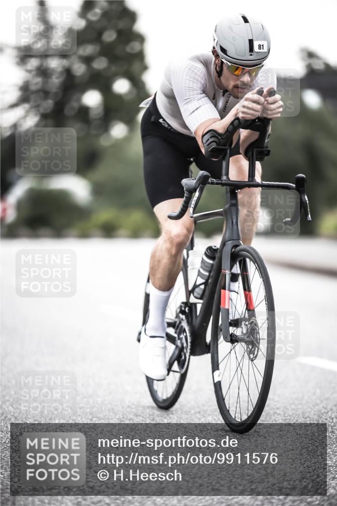 21.06.2026 - 29. Vierlanden-Triathlon H.Heesch http://msf.ph/oto/9911576 21.06.2026 09:42:48 Radfahren 71, 81, 231 meine-sportfotos.de