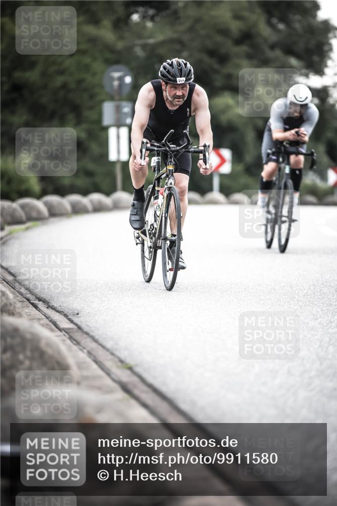 21.06.2026 - 29. Vierlanden-Triathlon H.Heesch http://msf.ph/oto/9911580 21.06.2026 09:43:02 Radfahren 9, 204, 242 meine-sportfotos.de