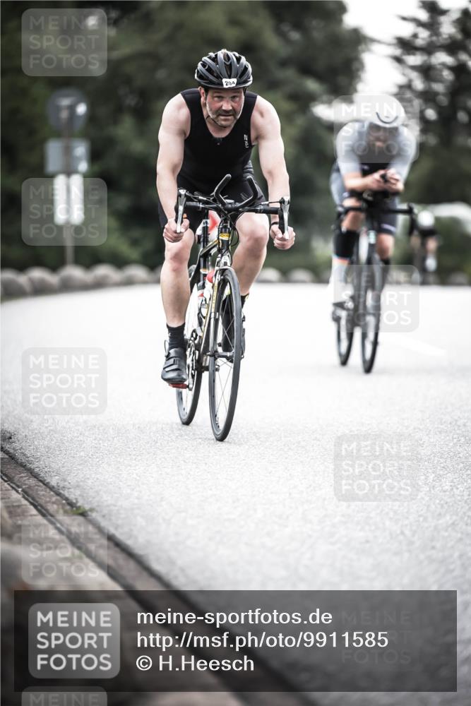 21.06.2026 - 29. Vierlanden-Triathlon H.Heesch http://msf.ph/oto/9911585 21.06.2026 09:43:03 Radfahren 9, 204, 242 meine-sportfotos.de