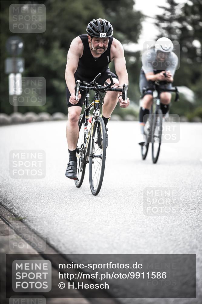 21.06.2026 - 29. Vierlanden-Triathlon H.Heesch http://msf.ph/oto/9911586 21.06.2026 09:43:03 Radfahren 9, 204, 242 meine-sportfotos.de