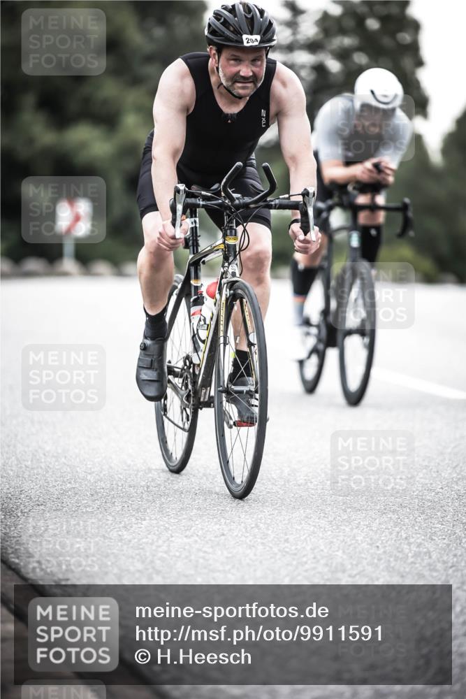 21.06.2026 - 29. Vierlanden-Triathlon H.Heesch http://msf.ph/oto/9911591 21.06.2026 09:43:03 Radfahren 9, 204, 242 meine-sportfotos.de