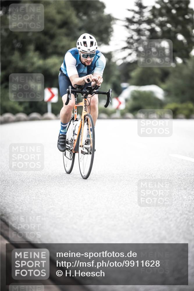 21.06.2026 - 29. Vierlanden-Triathlon H.Heesch http://msf.ph/oto/9911628 21.06.2026 09:43:18 Radfahren 70 meine-sportfotos.de