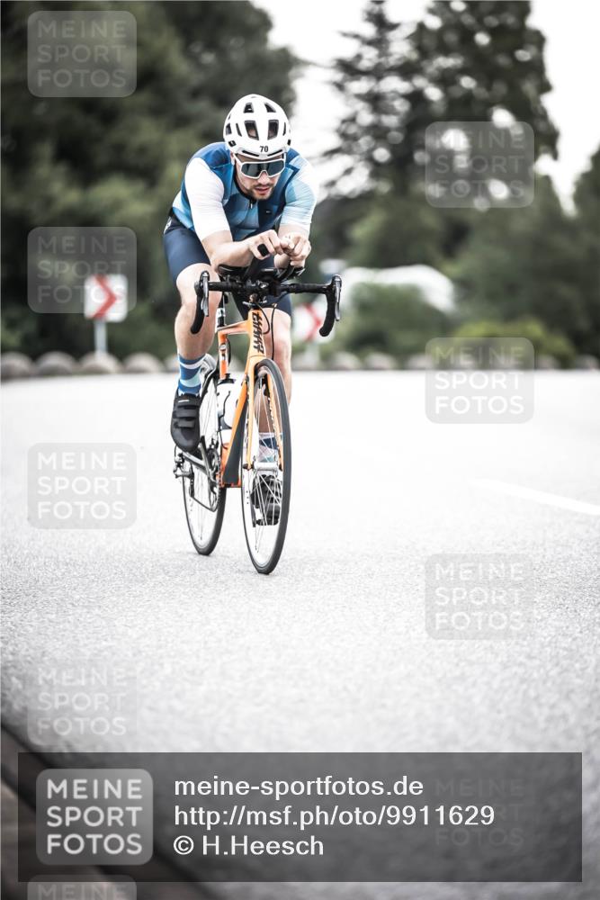 21.06.2026 - 29. Vierlanden-Triathlon H.Heesch http://msf.ph/oto/9911629 21.06.2026 09:43:18 Radfahren 70 meine-sportfotos.de