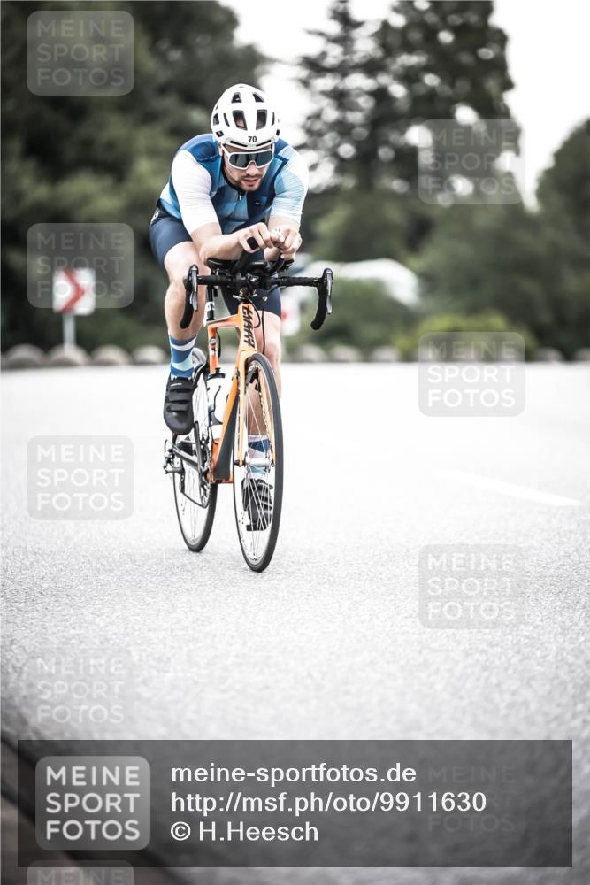 21.06.2026 - 29. Vierlanden-Triathlon H.Heesch http://msf.ph/oto/9911630 21.06.2026 09:43:18 Radfahren 70 meine-sportfotos.de