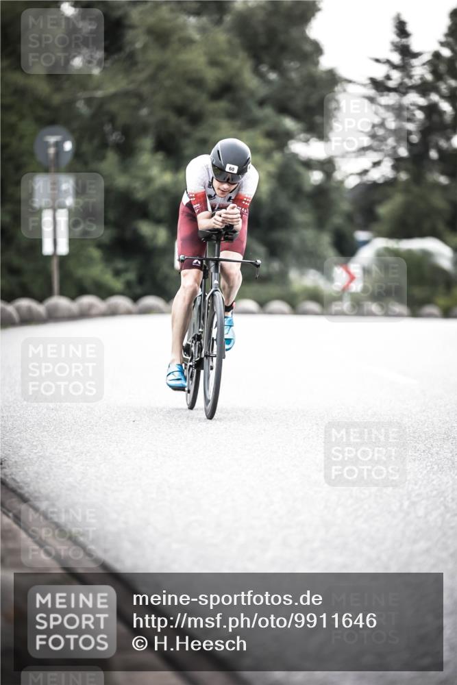 21.06.2026 - 29. Vierlanden-Triathlon H.Heesch http://msf.ph/oto/9911646 21.06.2026 09:43:36 Radfahren 60, 192 meine-sportfotos.de