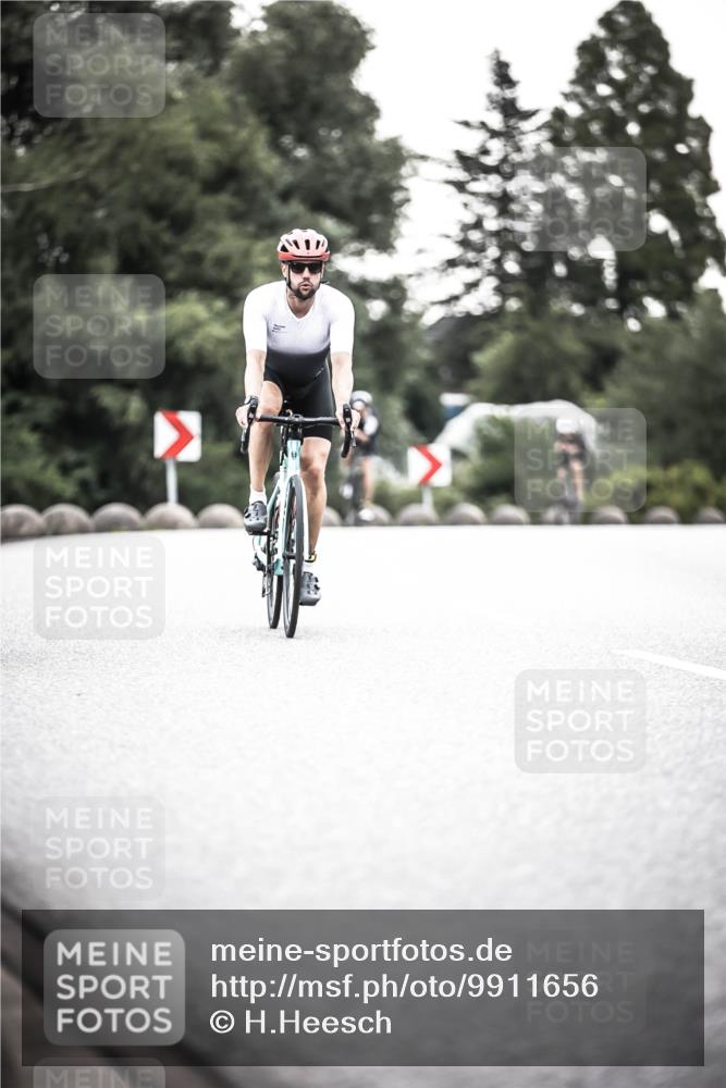 21.06.2026 - 29. Vierlanden-Triathlon H.Heesch http://msf.ph/oto/9911656 21.06.2026 09:43:50 Radfahren 23, 32, 33, 101, 111, 129, 178, 211, 216 meine-sportfotos.de