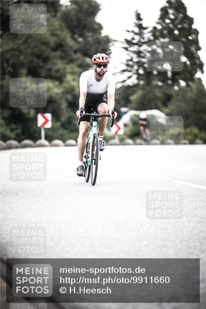21.06.2026 - 29. Vierlanden-Triathlon H.Heesch http://msf.ph/oto/9911660 21.06.2026 09:43:50 Radfahren 23, 32, 33, 101, 111, 129, 178, 211, 216 meine-sportfotos.de