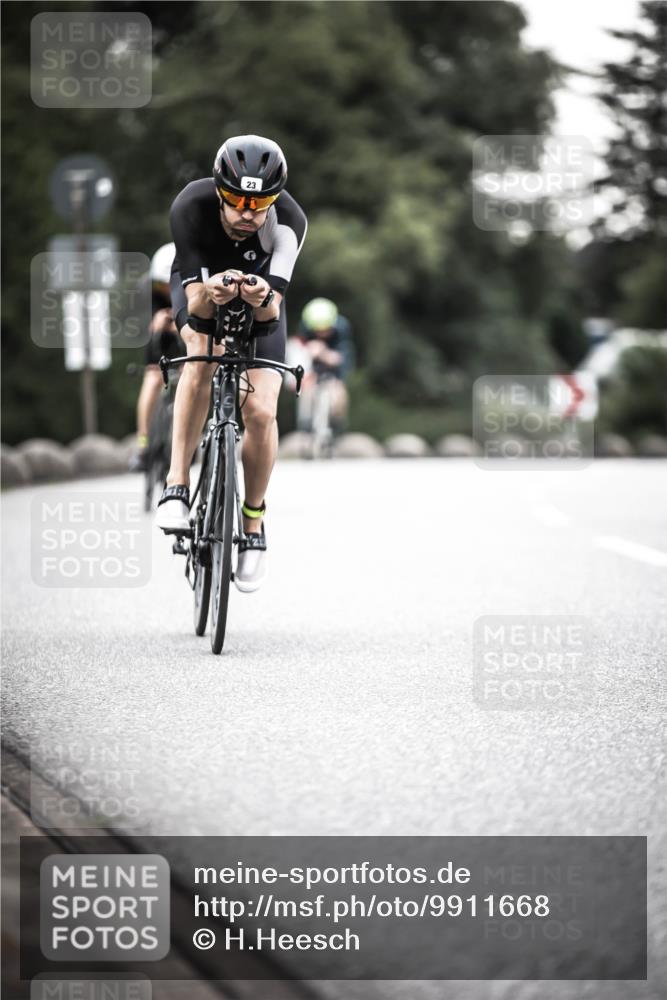 21.06.2026 - 29. Vierlanden-Triathlon H.Heesch http://msf.ph/oto/9911668 21.06.2026 09:43:54 Radfahren 23, 33, 101, 111, 178, 211, 216 meine-sportfotos.de