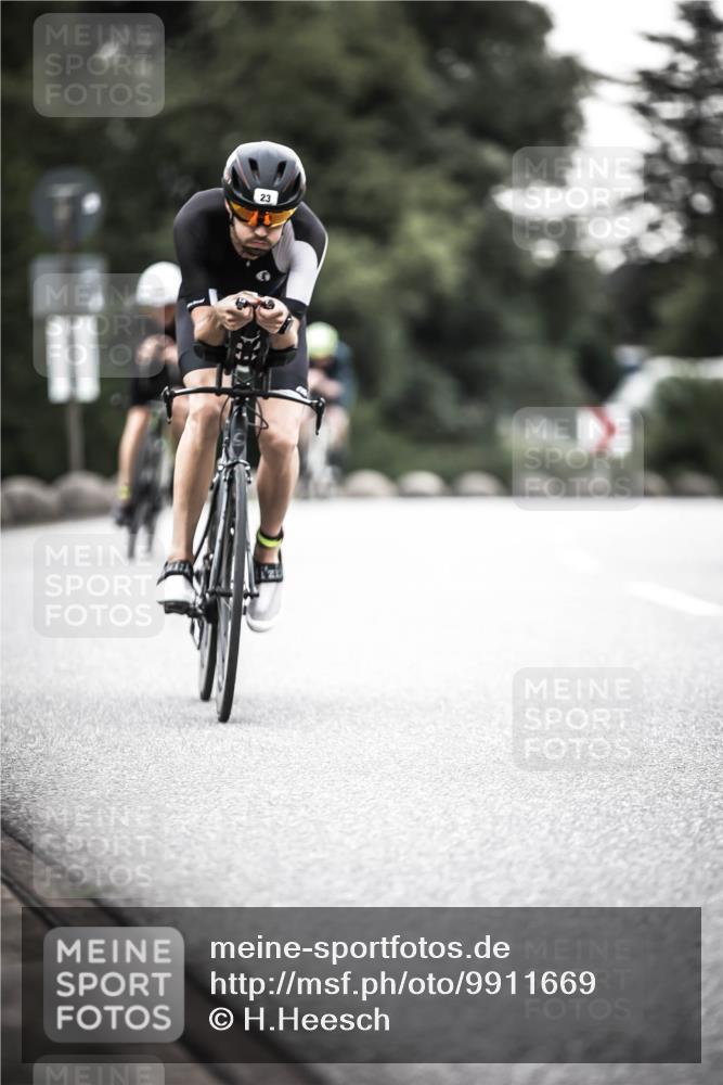 21.06.2026 - 29. Vierlanden-Triathlon H.Heesch http://msf.ph/oto/9911669 21.06.2026 09:43:54 Radfahren 23, 33, 101, 111, 178, 211, 216 meine-sportfotos.de