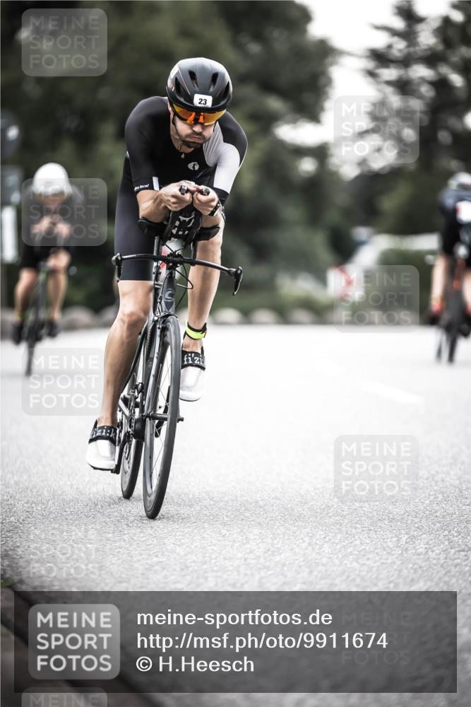 21.06.2026 - 29. Vierlanden-Triathlon H.Heesch http://msf.ph/oto/9911674 21.06.2026 09:43:54 Radfahren 23, 33, 101, 111, 178, 211, 216 meine-sportfotos.de