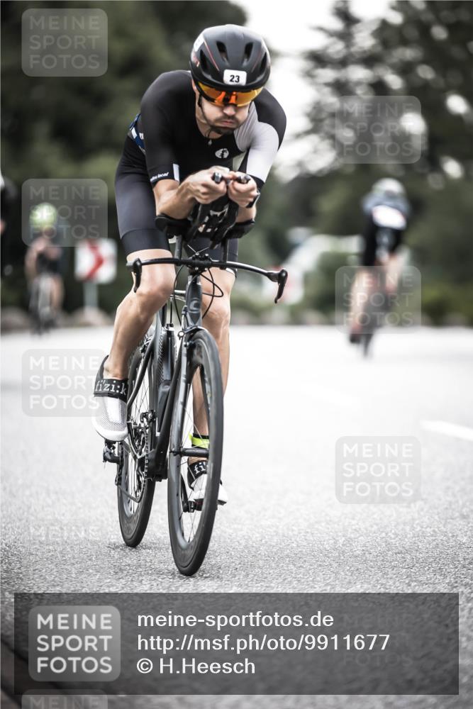 21.06.2026 - 29. Vierlanden-Triathlon H.Heesch http://msf.ph/oto/9911677 21.06.2026 09:43:54 Radfahren 23, 33, 101, 111, 178, 211, 216 meine-sportfotos.de