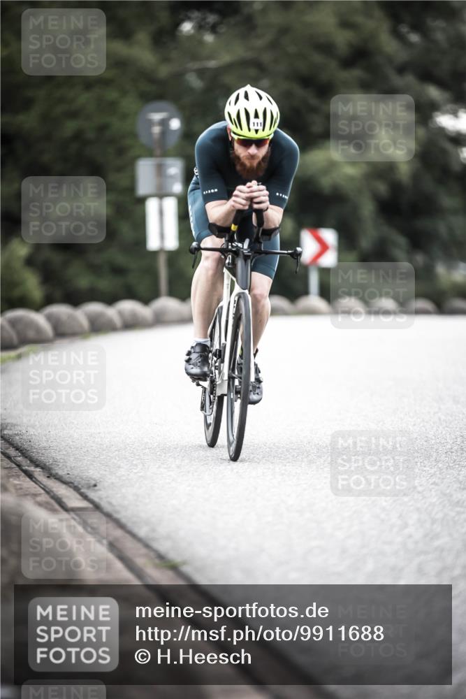 21.06.2026 - 29. Vierlanden-Triathlon H.Heesch http://msf.ph/oto/9911688 21.06.2026 09:43:57 Radfahren 23, 111, 178, 216 meine-sportfotos.de